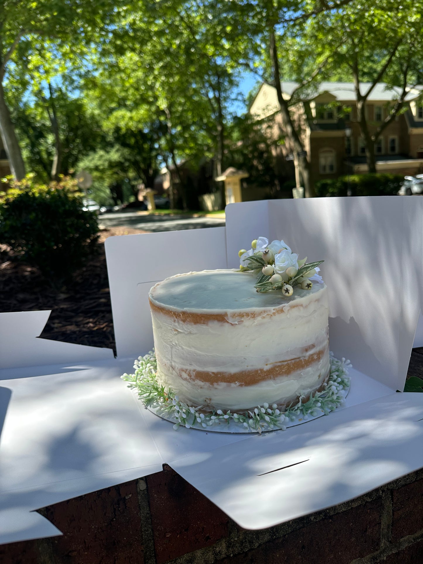 🍰 Naked Cake – Elegant Simplicity with Dulce de Leche