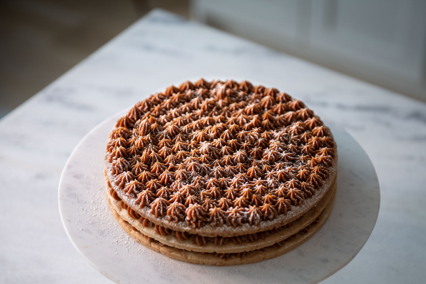 Alfajor Crunch Cake (Dulce de Leche Layered Crunch – 9”)