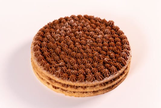 Alfajor Crunch Cake (Dulce de Leche Layered Crunch – 9”)